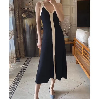 

2020 Spring And Summer New Deep-V neck Black And White Mixed Colors Sleeveless Knitted Slip long Dress