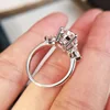 2022 nueva moda mujer de gotas de agua cristalina anillo de lujo elegante forma de pera Cubic Zirconia anillos para fiesta y boda ► Foto 3/6