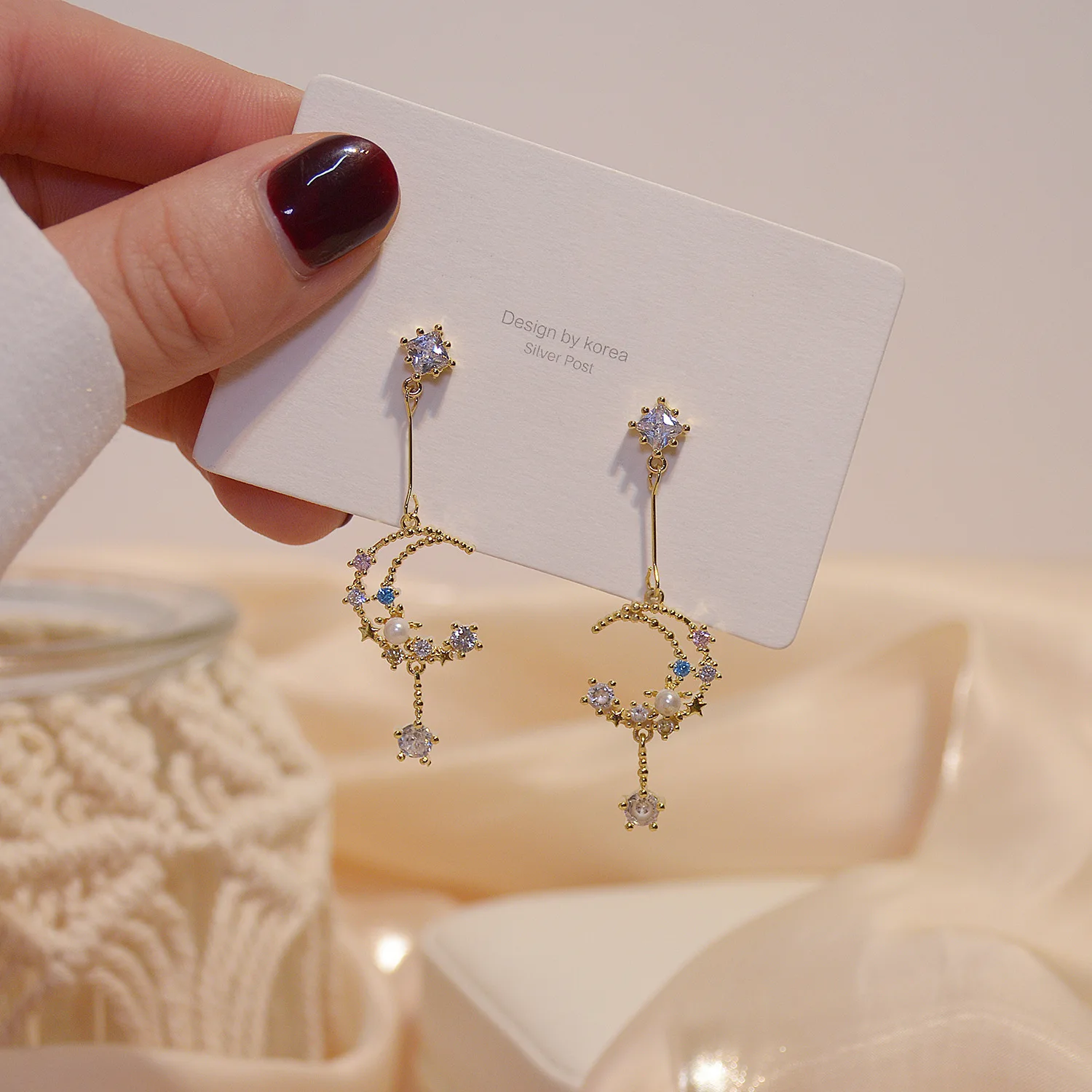 

2020 Romantic Color Metal Moon Charm Female Earrings