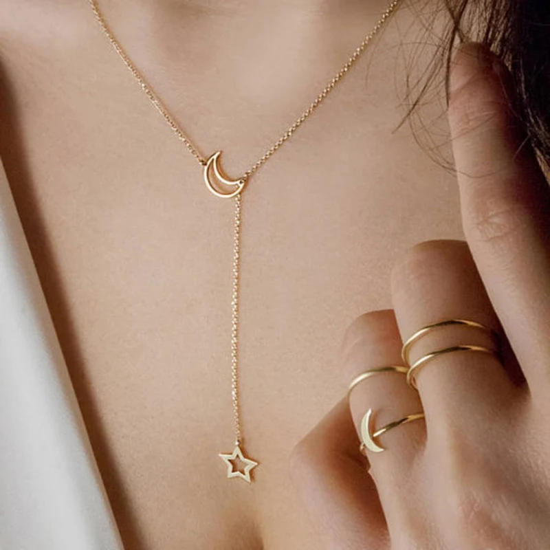 

Gold/ Silver Two Color Fashion Star Moon Pendant Necklace Gold Chain Zinc Alloy Temperament For Women Party Necklace