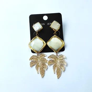 

4 Pair Fashion Natural shell Pearl Beads with Leaf Shape Drop Dangle Earrings Jewelry For Women ER994