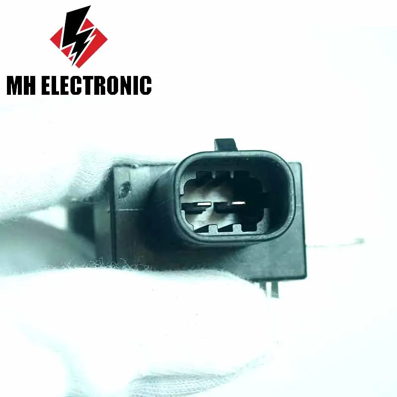 MH ELECTRONIC MH-N6324 IN6324 Alternator Voltage Regulator 12V for Den-so IR/IF AlternatorsVR-H2005-101 126600-3060 126600-3440
