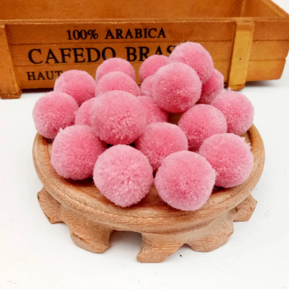 25 20mm Fluffy Pom Poms Jewelry Findings Solid Pompoms Ball DIY Handmade Kids Toys Wedding Decor DIY Sewing Craft Supplies Jewelry - Цвет: 25