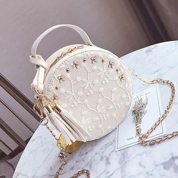

Fashion female bag 2020 new lace embroidered small round bag Korean version of the single shoulder diagonal portable tassel bag