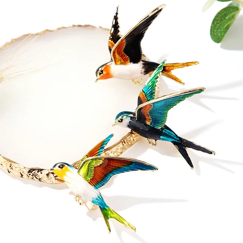 2021 Fashion Enamel Flying Swallow Brooch Pins For Women Animal Bird Broche Jewelry Gift