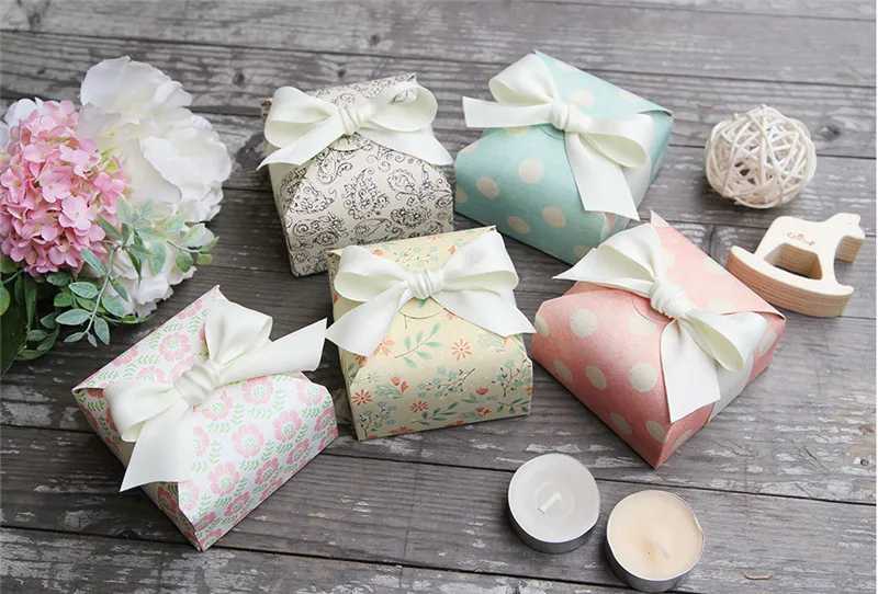 

5pcs 7.5*7.5*3.5CM delicate candy boxes high-quality paperboard animal printing cute design wedding party storage popular sale