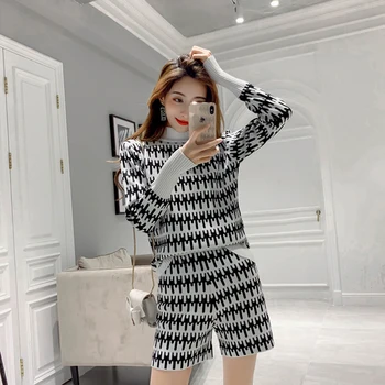 

Knitted Sweater Two Piece Short Set For Women Plaid Women's Suit Fashion Ensemble Femme Survetement Year-old Female Costume