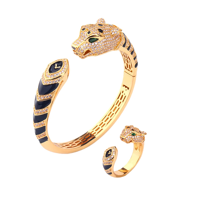 Luxury fashion classic animal head 