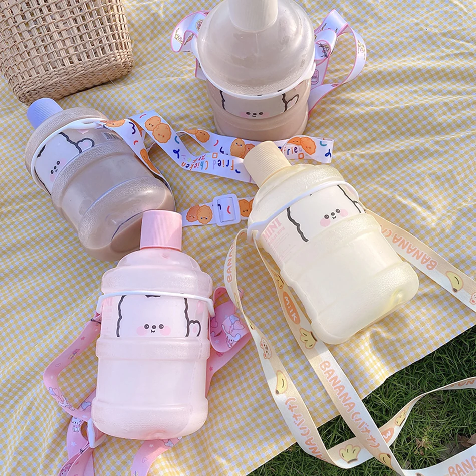 Kawaii 630ml Bear Bucket Plastic Water Bottle Creative Cute Shaker Sport Gourd Milk Cartoon Drinking Cups For Girls Children Kawaii 630ml Bear Bucket Plastic Water Bottle Creative Cute Shaker Sport Gourd Milk Cartoon Drinking Cups For Girls Children