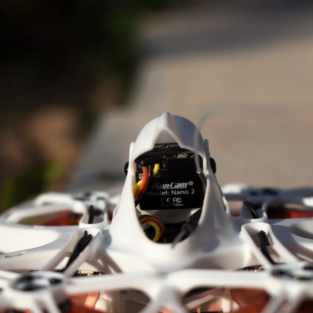 Emax Tinyhawk 75 мм F4 Magnum Mini 5,8G Крытый FPV гоночный Дрон с камерой RC Дрон 2~ 3S RTF версия с 2 парой реквизит для подарка