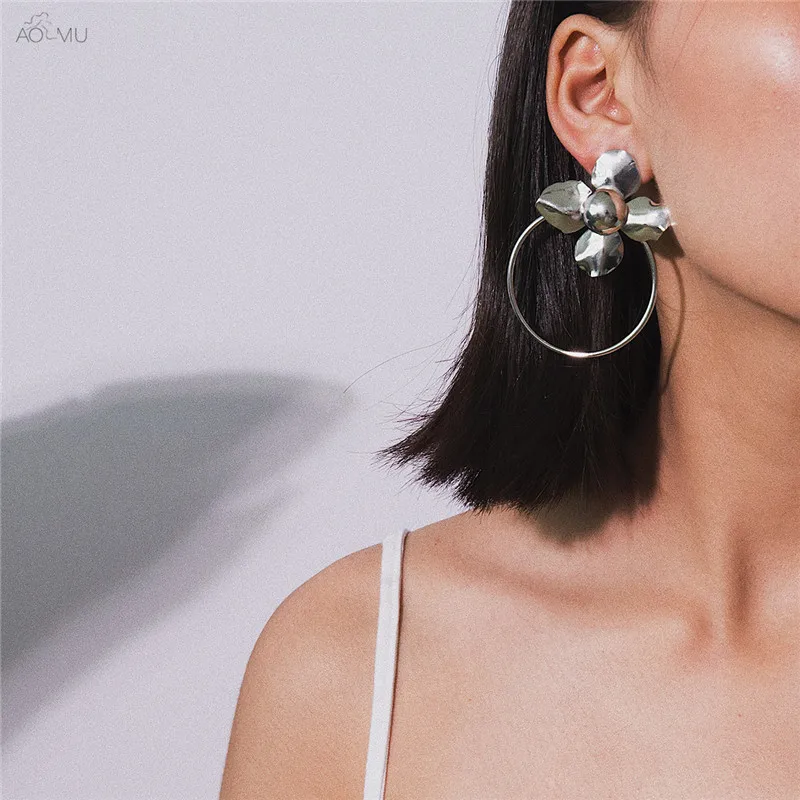

AOMU Exaggerated Personality Creative Geometric Leaves Simple Flowers Drop Earrings for Women Birthday Gifts Wedding Party