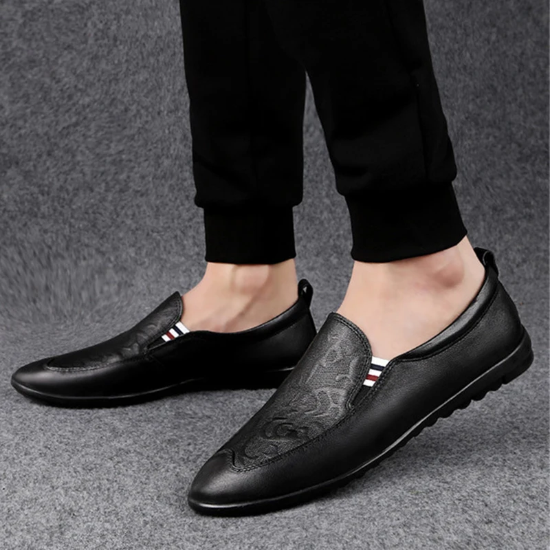 

Genuine Leather Men Casual Shoes 2019 Fashion Moccasins Shoes For Men Loafers Slip On Black Driving Shoes Plus Size 37-46