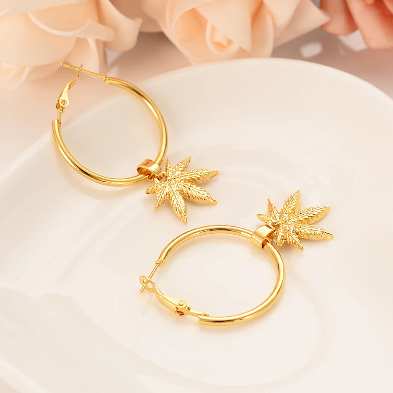 Africa Women Party Gift Cannabiss Weed Marijuan Leaf hemp charms women Vintage Accessory for Women / Girls party jewelry gift