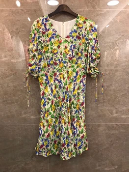 

2020 Spring and Summer New Women's V-neck Printed Pattern Color Matching Cuffs with Drawstring Strap Dress 709