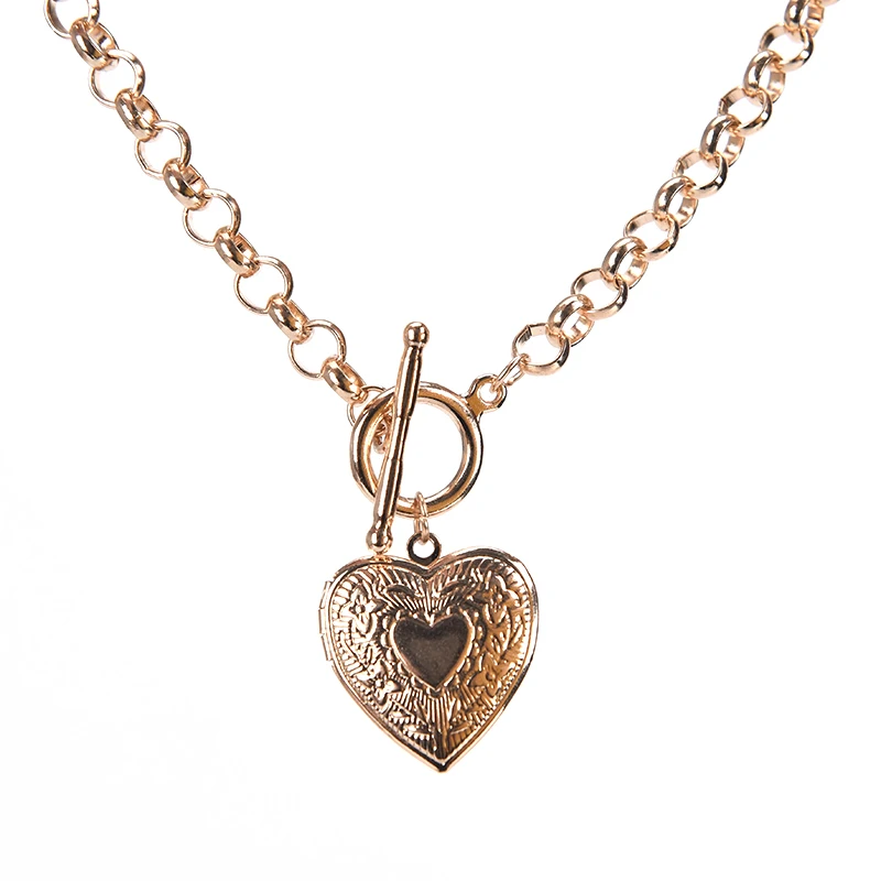 Gold Color Love Heart Locket Pendants for Women Men Openable Photo Frame Glossy Family Pet Picture Necklace Family Love Gifts