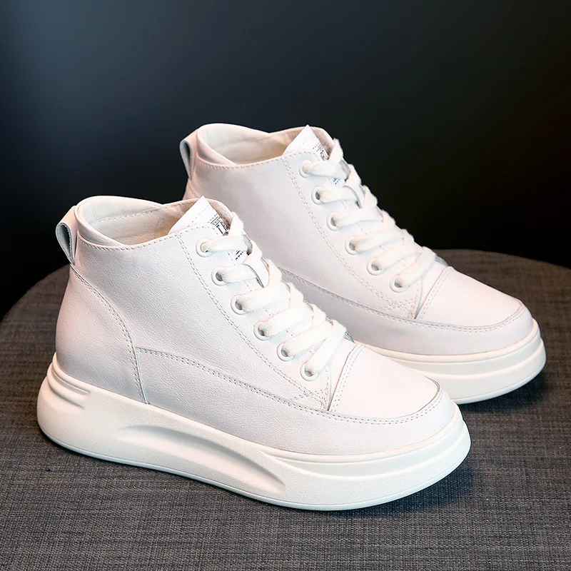 

High-quality sneakers female 2019 autumn models increase high to help thick-soled leather running shoes wild sports shoes ZQ-159