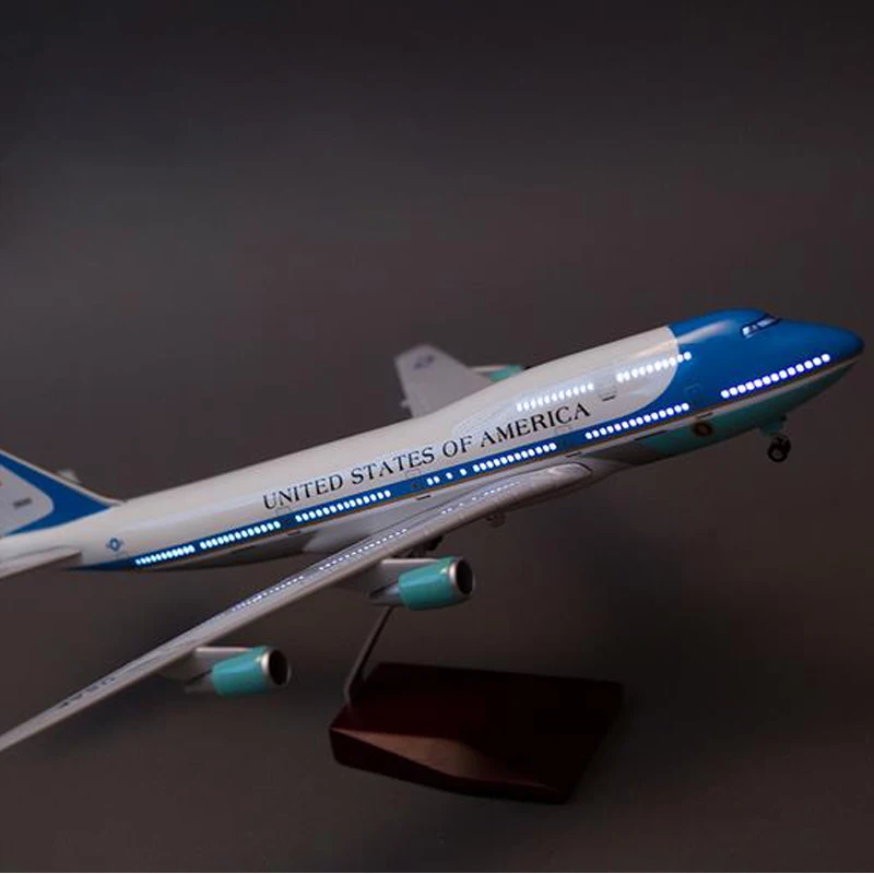 47 см 1/150 масштаб самолет B747 модель самолета ВВС 1 с светильник на колесах Смола Модель Коллекция украшения подарок для детей - Цвет: with light