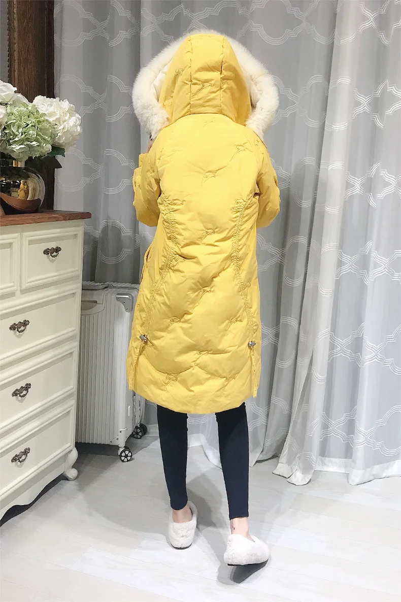 Женский пуховик с капюшоном
