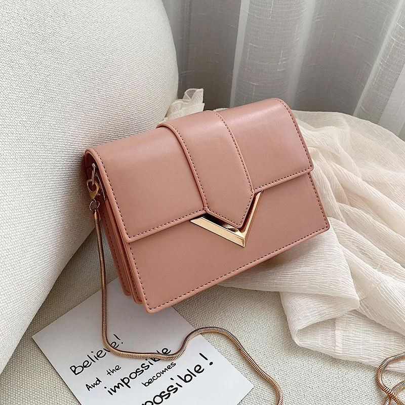

2019 new three-dimensional small square bag triangle arrow one shoulder slanted women's bag
