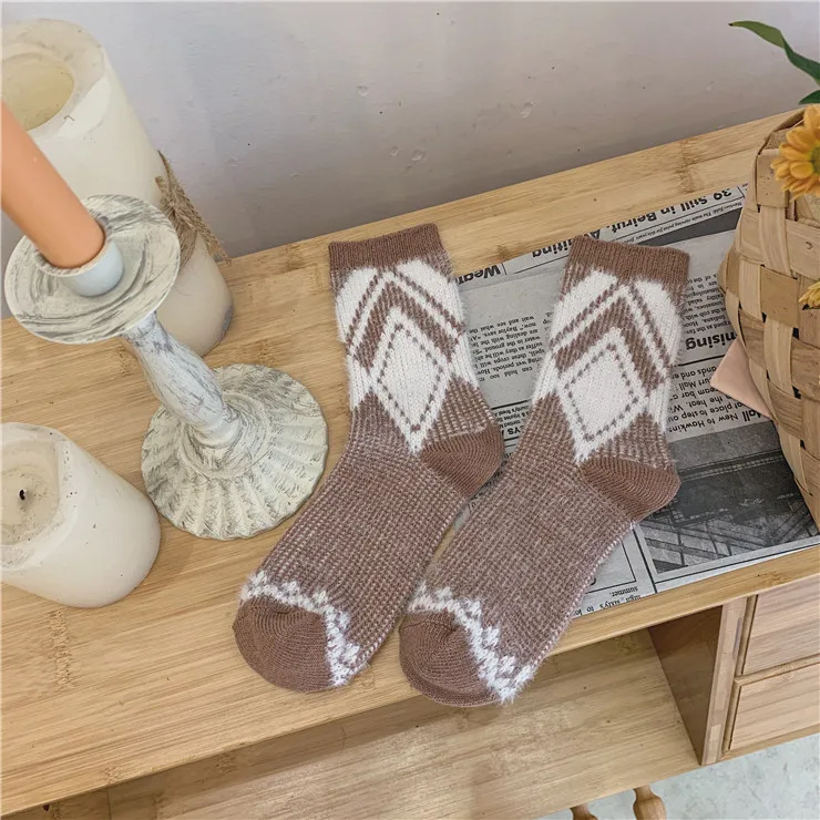 Jeseca Winter Thicken Warm Wool Socks for Women Harajuku Vintage Streetwear Sock Japanese Kawaii Girls Cute Christmas Sock Gifts