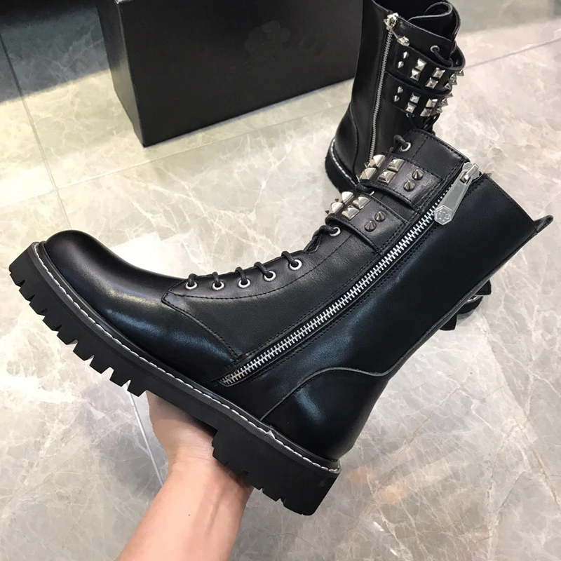 mat leather VIISENANTIN женские крутые мотоциклетные сапоги с заклепками; ботильоны с пряжкой на ремешке из блестящей кожи на толстой подошве; черные военные сапоги в стиле панк - Цвет: mat leather