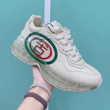 

Italian gujia men's shoes special counter latest casual white cartoon mouse high quality cow leather handmade sneakers 2020 new