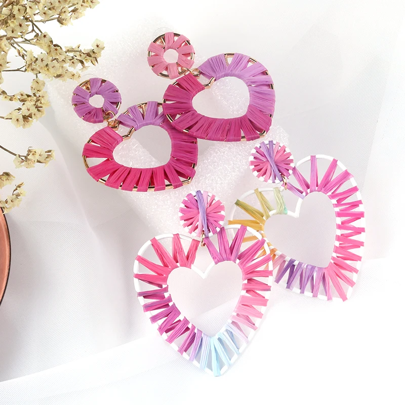 

Exaggerated Geometric Coloured Lafitel Earrings Female Korean Handwoven Heart-shaped Earrings Popular Jewelry