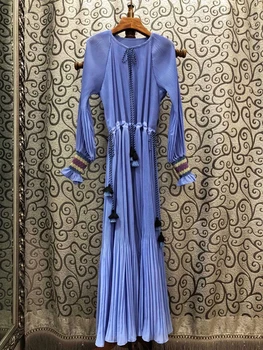 

2020 Spring and Summer New Women's Neckline Drawstring Decorative Waist with Drawstring Waist Hugging Long Sleeve Dress 621