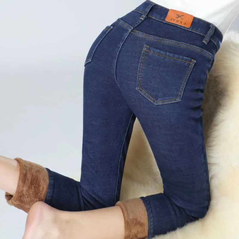Модные женские зимние теплые джинсовые брюки с высокой талией черные синие однотонные брюки на пуговицах утепленные джинсовые брюки-карандаш