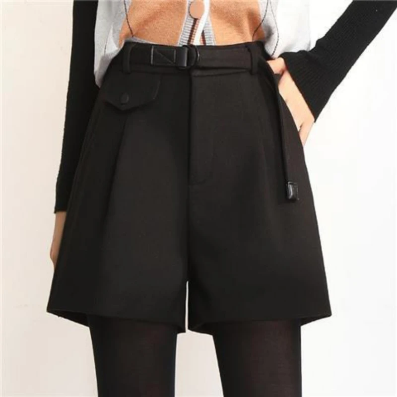 

New Autumn Winter Fashion Thin and Warm Woolen Wide Legs Shorts Solid Color Casual Office Lady Five-point Boot Shorts For Women