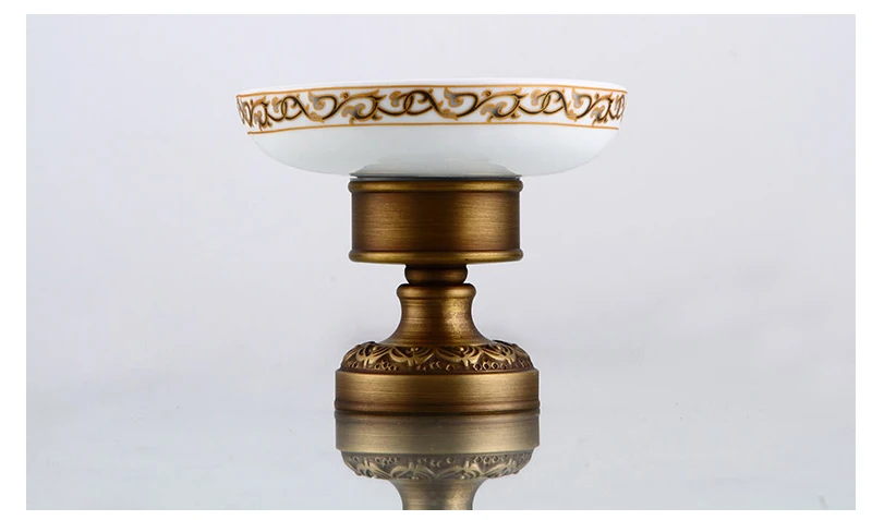 MADICA 12*11cm Ashtray Soap Dishes For Shower Room Vintage Metal Copper Nail Solid Soap Box Bronze Brass Stable Soap Holder