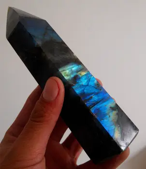 

ying j00579 Natural beautiful labradorite QUARTZ CRYSTAL WAND POINT HEALING