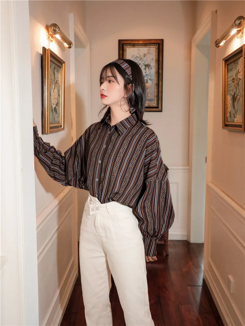 LANMREM Autumn And Winter Bow Retro Long-sleeved White Shirt Female Design Sense Small Doll Collar Striped Top 19B-a216