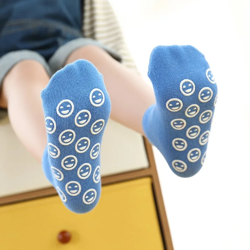 Носки детские Резиновые Нескользящие хлопковые для детей младенцев осень