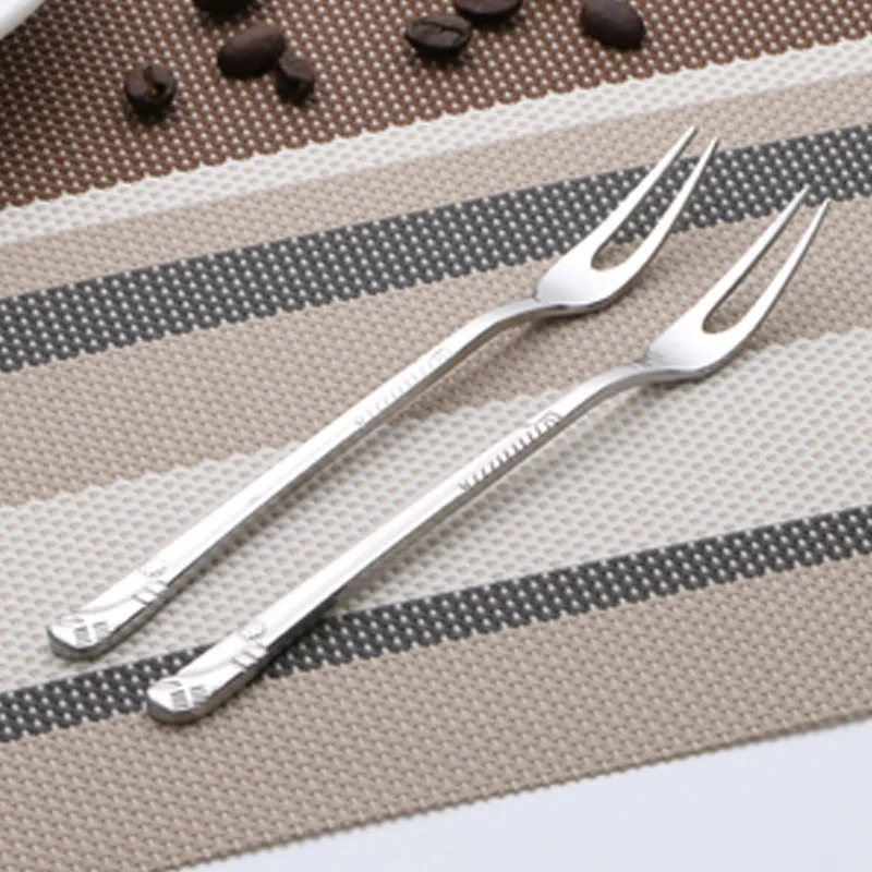 2 pcs fork Вилка для фруктов из нержавеющей стали, десертная вилка, французская вилка для гольфа, кофейные ложечки мини-ложки для чая, ложка для меда - Цвет: 2 pcs fork