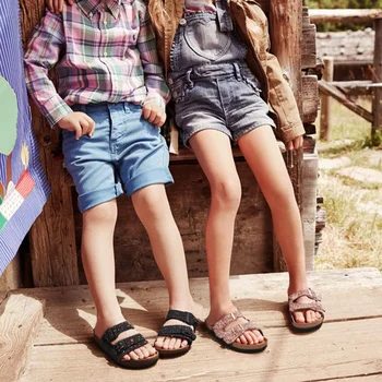 

Kids Slippers Fashion Comfortable Leopard Print Girls Flip Flops Bling Sequins Cork Slippers For Children Barefoot Shoes D30