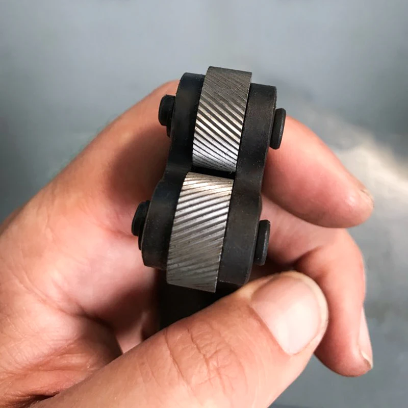 18mmx20mm Steel Lathe Cutter Tool Holder Hob Knurling Knife +Knurling Wheel 0.5mm 0.6mm 1mm 2.0mm HSS Inner Hole Embossing Wheel