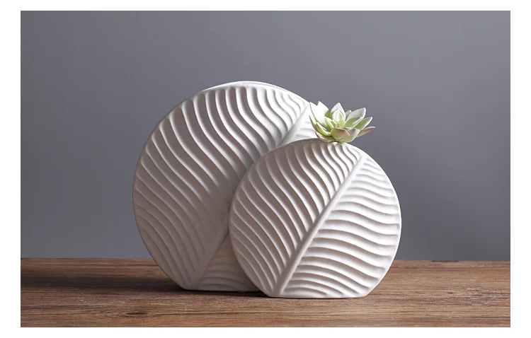 1 шт. белая керамическая ваза для цветов, ваза в форме листа, настольный гидропник, контейнер для дома, декоративный центральный элемент