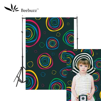 

Colorful circles dark shading background photography studio photophone Character model photo shoot
