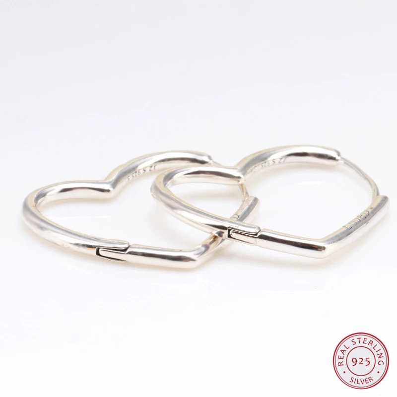 13742621794_1928047154