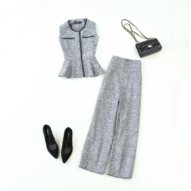 

Women's 2019 autumn and winter gray lotus leaf fragrant wind vest + wide leg high waist pants woolen suit