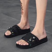 Мужские шлепанцы; коллекция года; сезон лето; Новинка; стильные мужские сандалии; нескользящие шлепанцы; трендовые сандалии в Корейском стиле