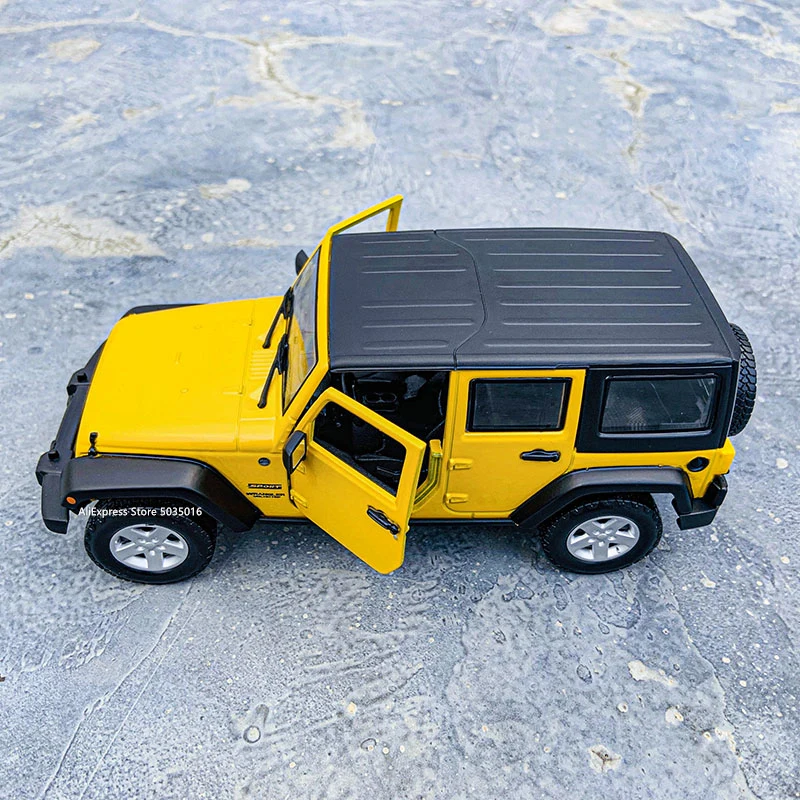 Maisto 1:24 2015 JEEP WRANGLER неограниченная модель багги из сплава Модель автомобиля