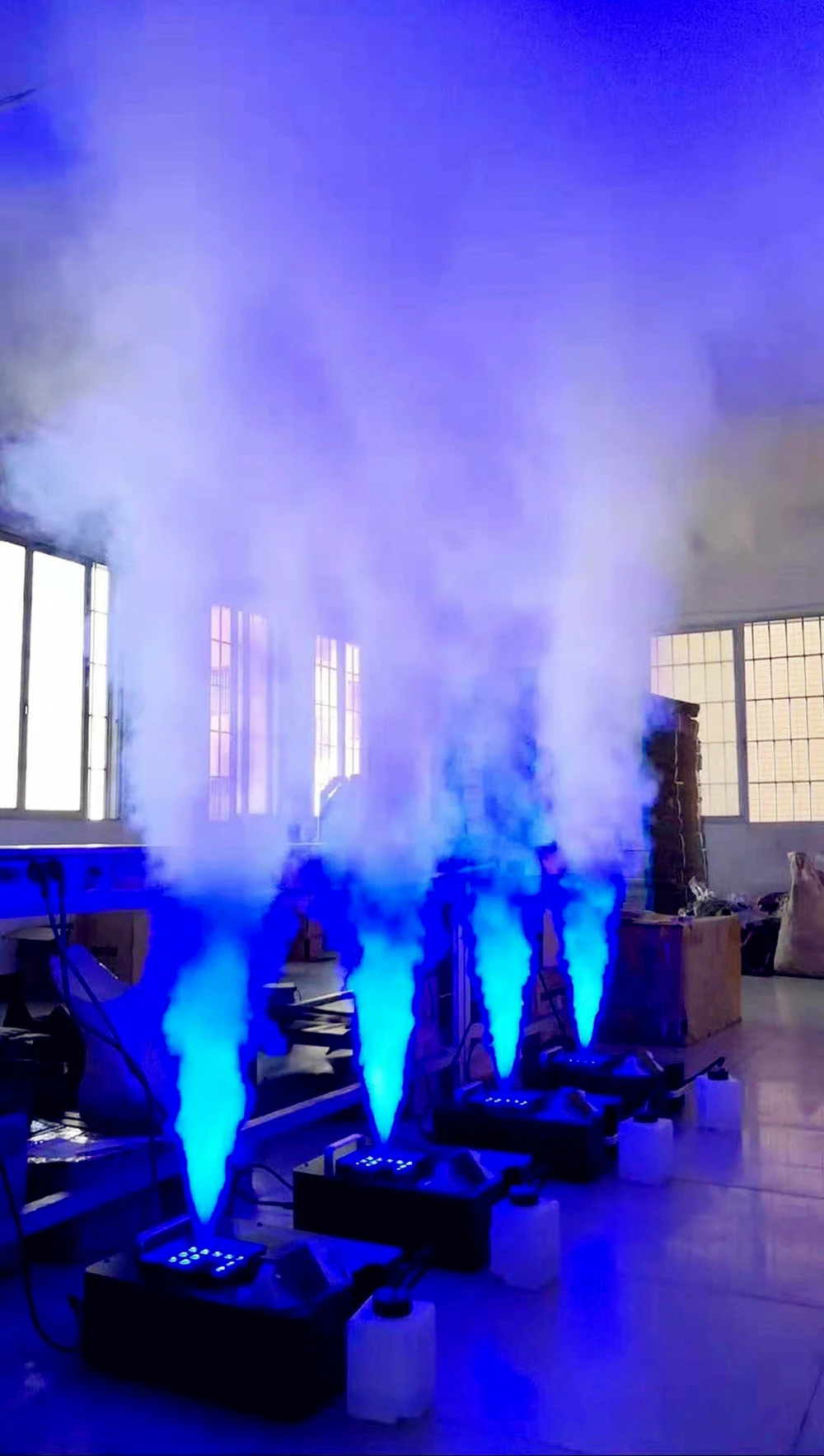 2000W LED Fog Machine Vertical Smoke Machine With 24x9W RGB LED Lights Smoke Machine/Professional Fogger dj Stage Equipment