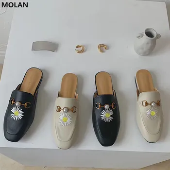 

MOLAN Brand Designers 2020 Summer Luxury Embroidey Flower Pearl Metal Chain Good Leather Flat Slippers Loafers Mules Flip Flops