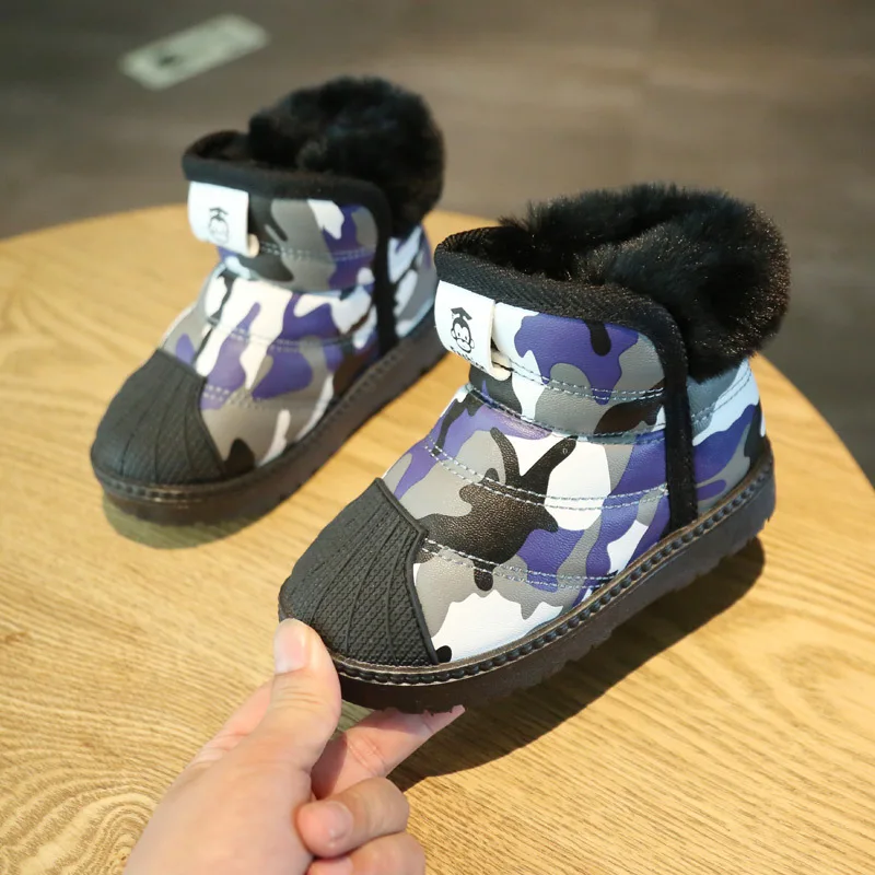 Водонепроницаемые зимние ботинки; Детские камуфляжные зимние ботинки для маленьких девочек; обувь для девочек и мальчиков; кожаные плюшевые детские ботинки martin; кроссовки