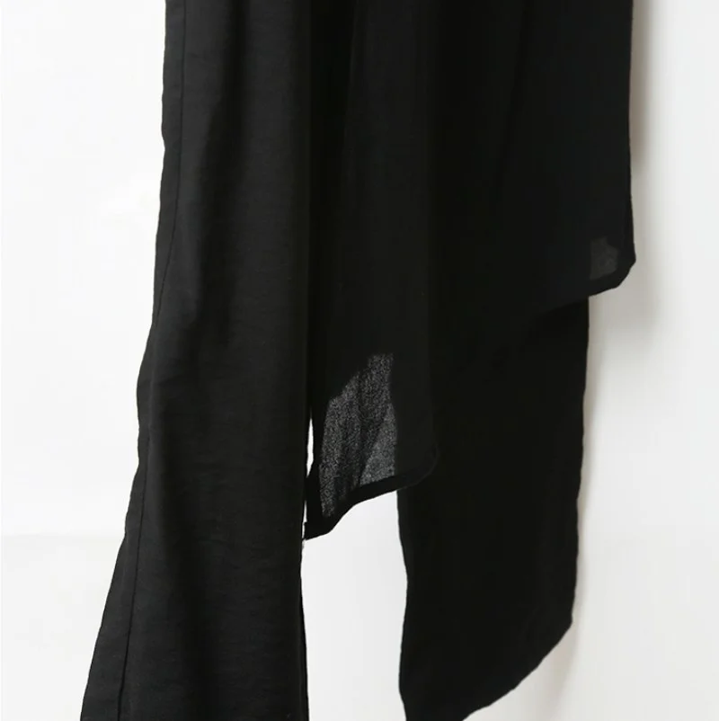 Рисунок 5 - Брюки мужские Асимметричные в готическом стиле