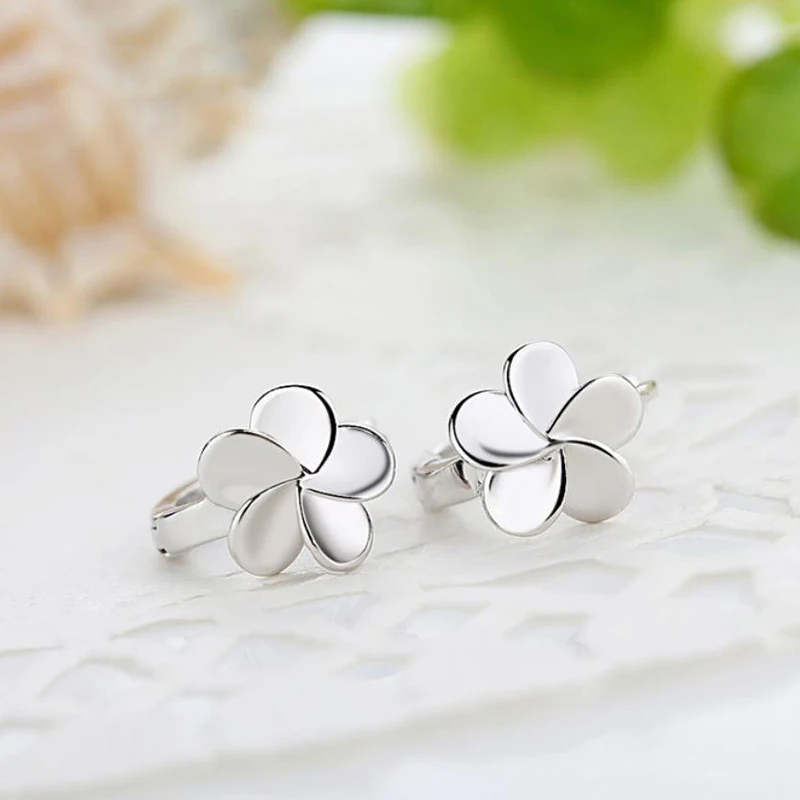 Wholesale 12 pairs Silver Flower Cute Simple Style Small Hoop Loop Huggie Earrings Fashion Jewelry Accessories Gifts For Women