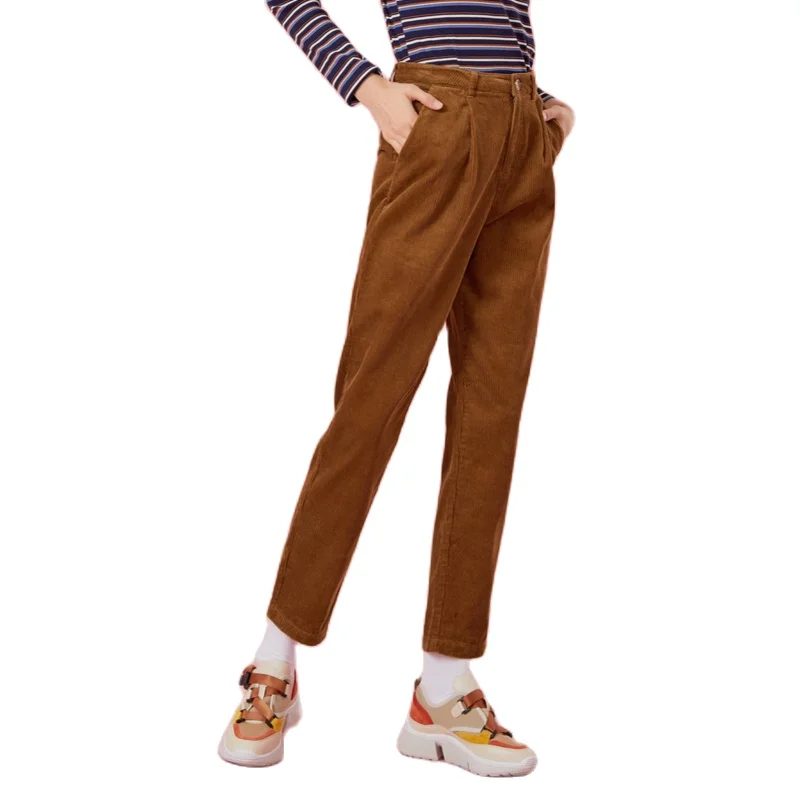 SEMIR Women Cropped Corduroy Pants in 100% Cotton Women's Regular Fit Pants Straight Legs with Zip Fly with Button Retro Style SEMIR Women Cropped Corduroy Pants in 100% Cotton Women's Regular Fit Pants Straight Legs with Zip Fly with Button Retro Style