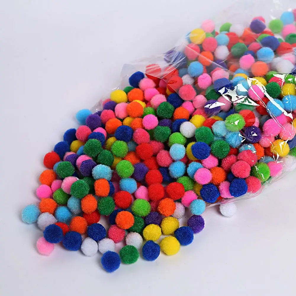 1000pcs/Pack Soft Party Festival DIY Craft Pompoms Fluffy Balls Felt Card Cute Pattern DIY creativity for children Toy
